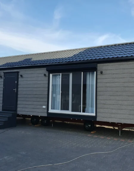 Casa móvil moderna – Dimensiones 12×4 m